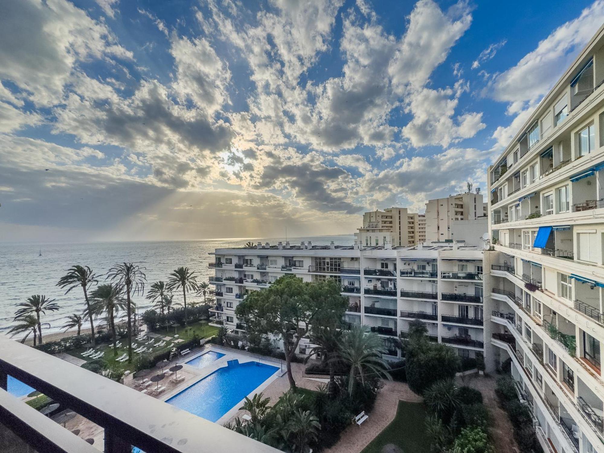 Skol 408A 2 Bedrooms Duplex With Sea Views Марбеля Екстериор снимка