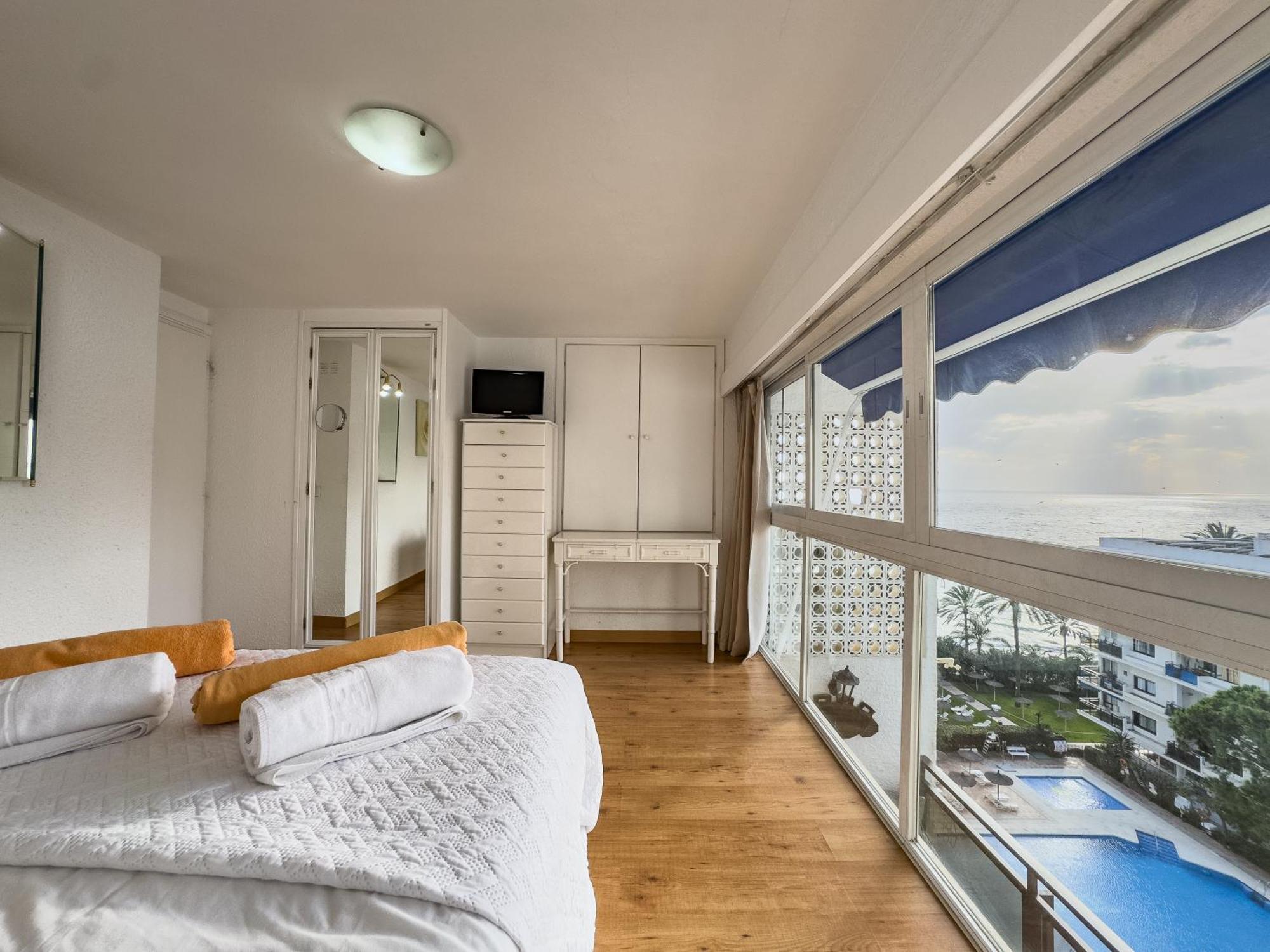 Skol 408A 2 Bedrooms Duplex With Sea Views Марбеля Екстериор снимка
